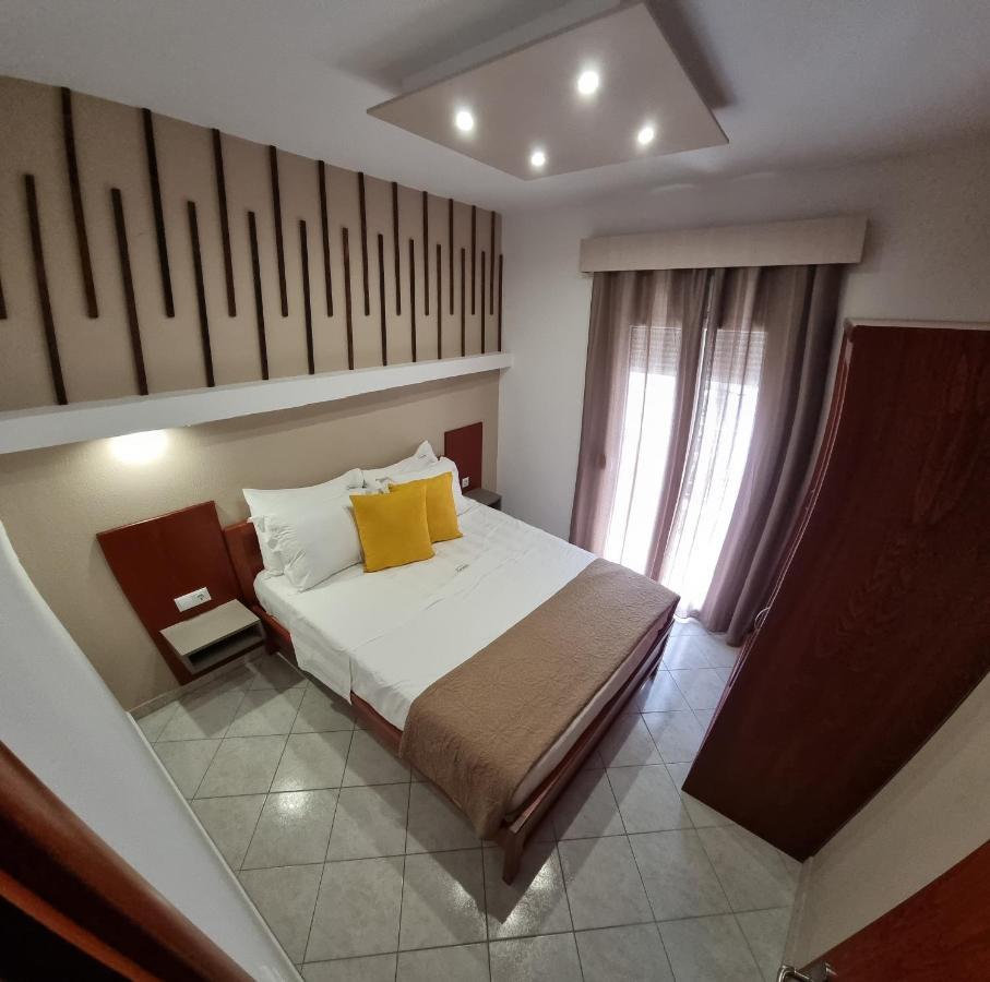 Premium Suites Ofrinion Exterior photo